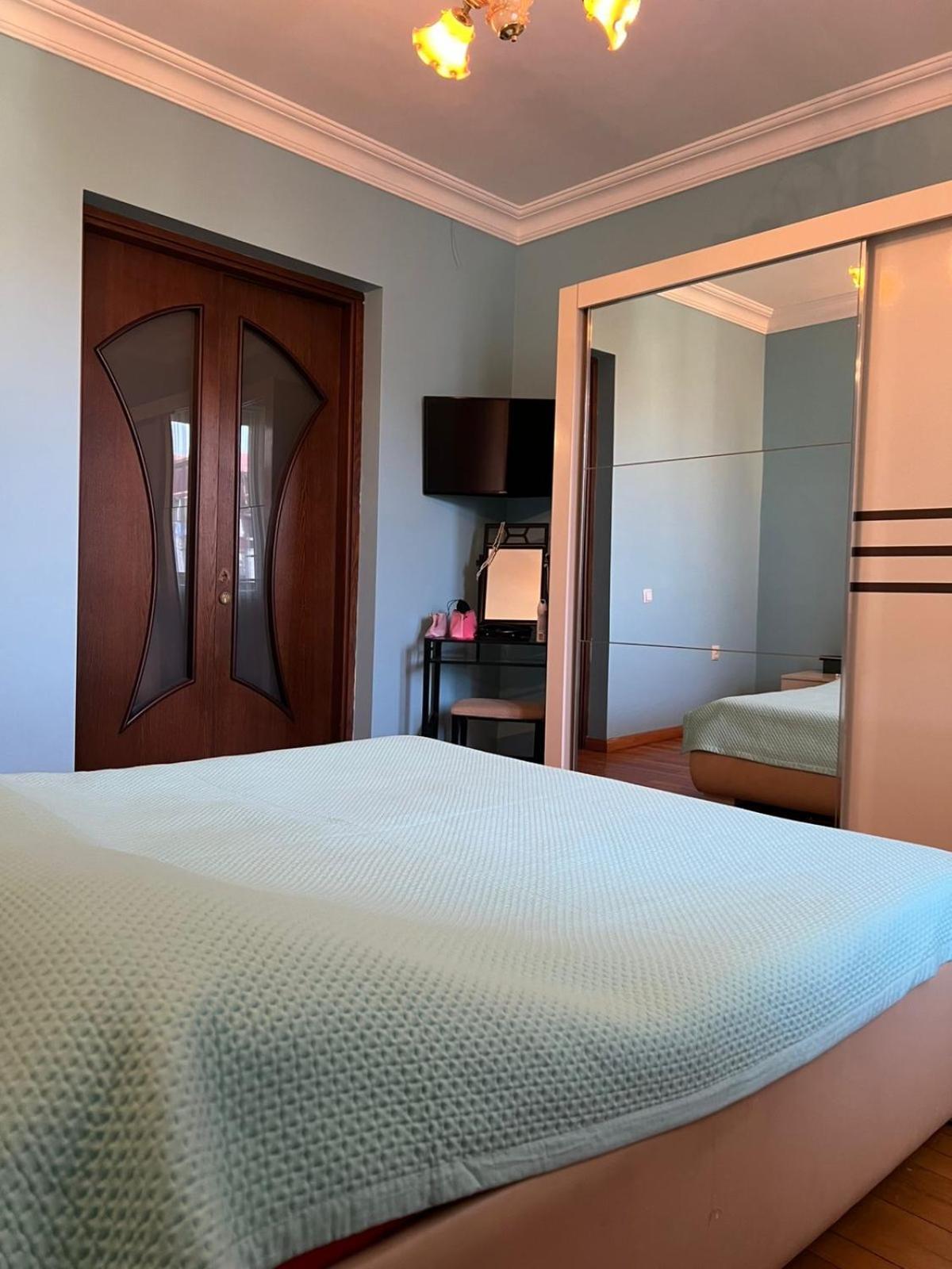 Apartment Rustaveli 57 Батумі Екстер'єр фото