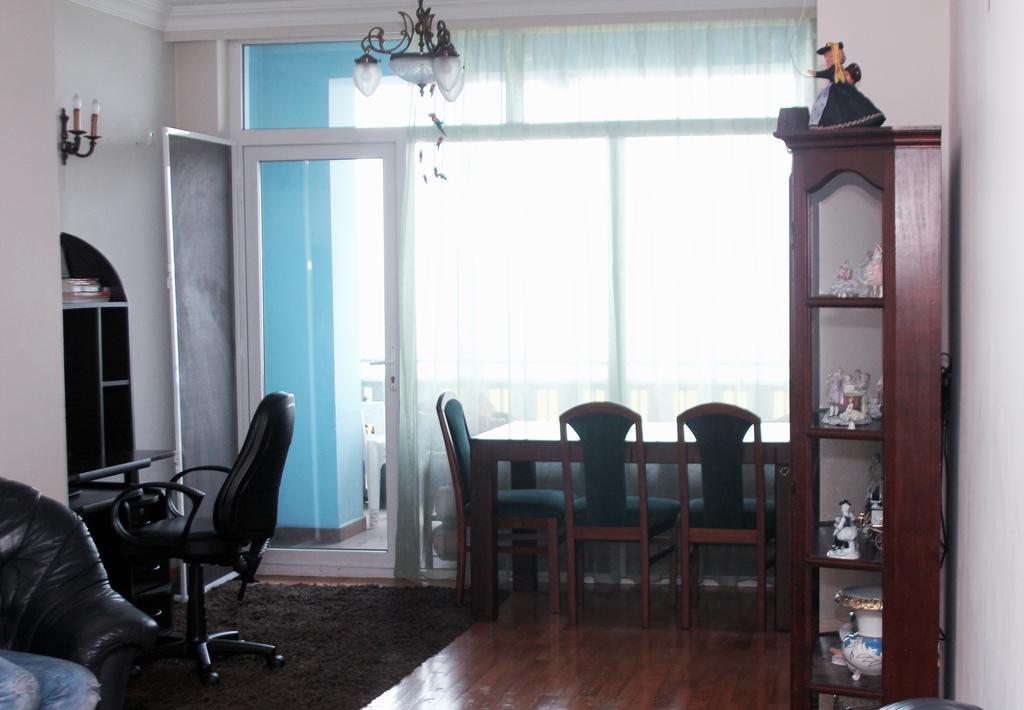 Apartment Rustaveli 57 Батумі Екстер'єр фото