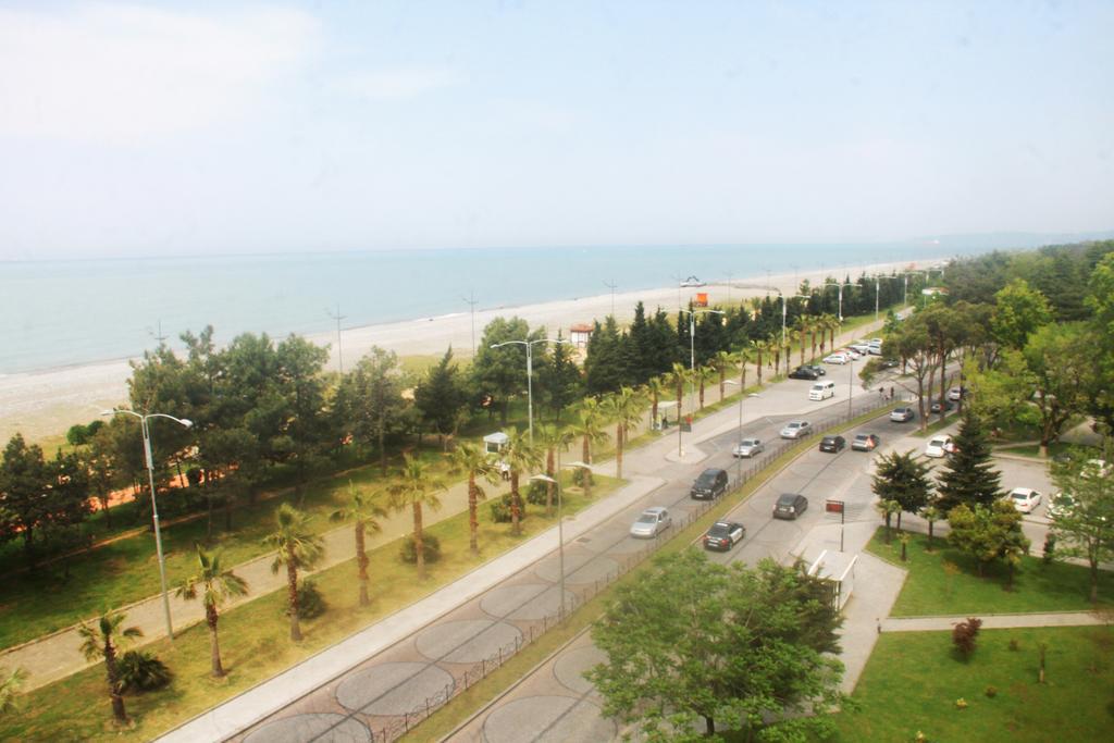 Apartment Rustaveli 57 Батумі Екстер'єр фото